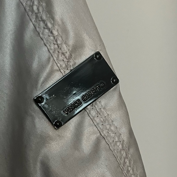 Vince Camuto Women’s Jacket windbreaker. Silver. Size Large. - Picture 6 of 10